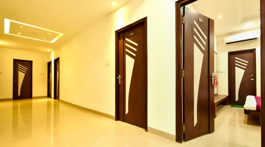 Hotel Relax Inn, Indore 5